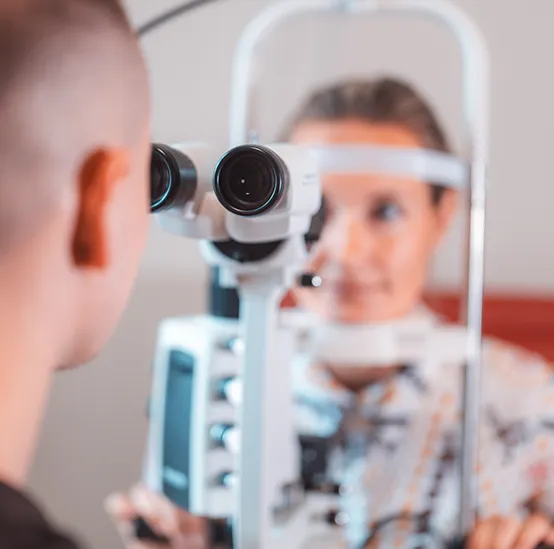 Innenansicht des Optikergeschäfts Augenoptik Gehrke in Bad Doberan